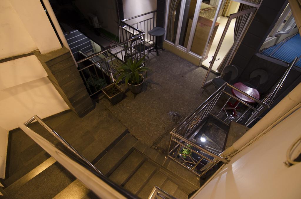 Guest House Salon Fora Gegerkalong Setiabudhi Bandung Buitenkant foto