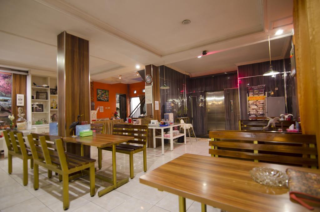 Guest House Salon Fora Gegerkalong Setiabudhi Bandung Buitenkant foto