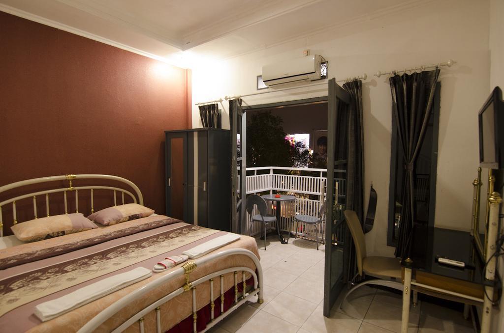 Guest House Salon Fora Gegerkalong Setiabudhi Bandung Buitenkant foto