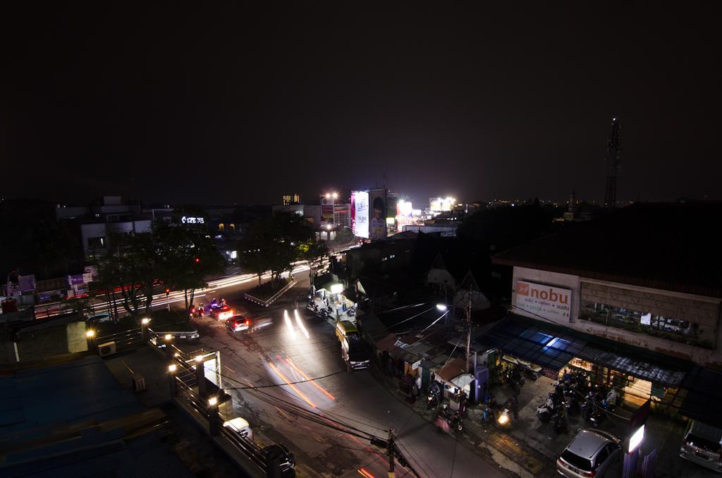 Guest House Salon Fora Gegerkalong Setiabudhi Bandung Buitenkant foto