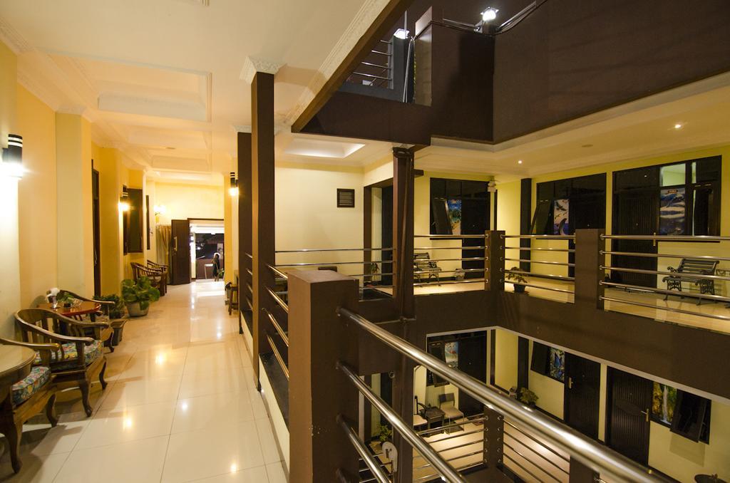 Guest House Salon Fora Gegerkalong Setiabudhi Bandung Buitenkant foto