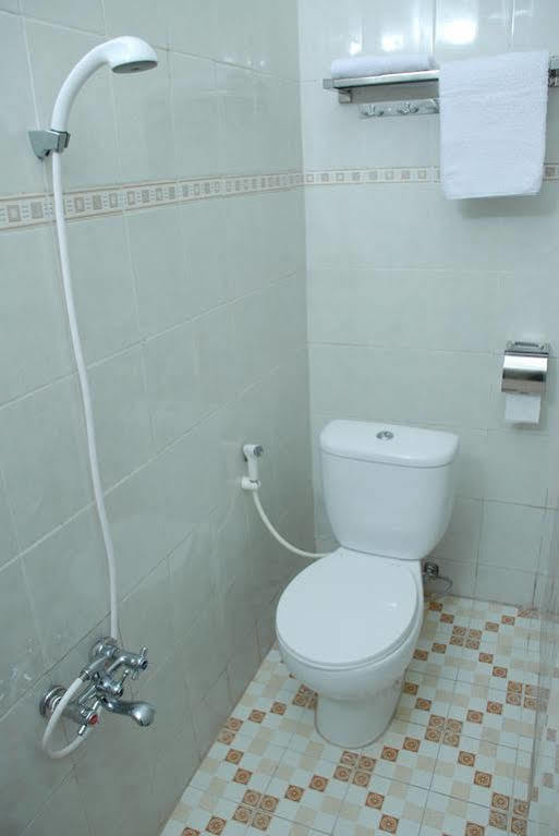 Guest House Salon Fora Gegerkalong Setiabudhi Bandung Buitenkant foto